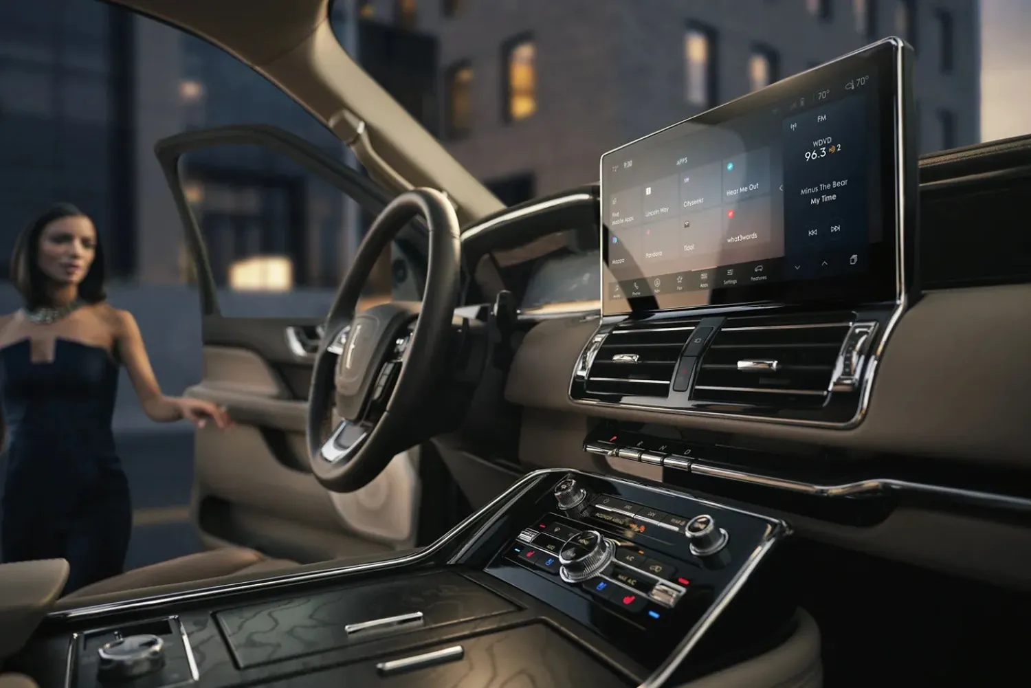 Touchscreens and Beyond: Transforming User Experience in SUVs